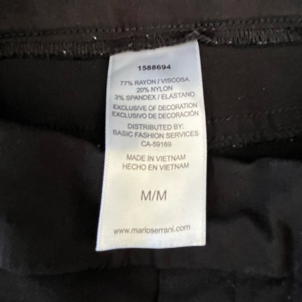 Mario Serrani Black Pants EUC Size Medium - Picture 3 of 11
